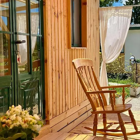 Edenski Vrt Vikendica