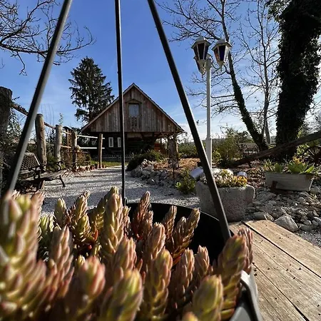 Edenski Vrt Holiday home *